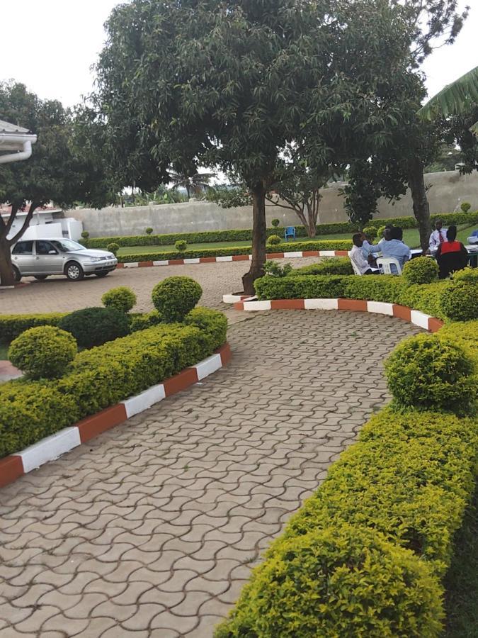 Lucia Villas Mbale Exterior foto